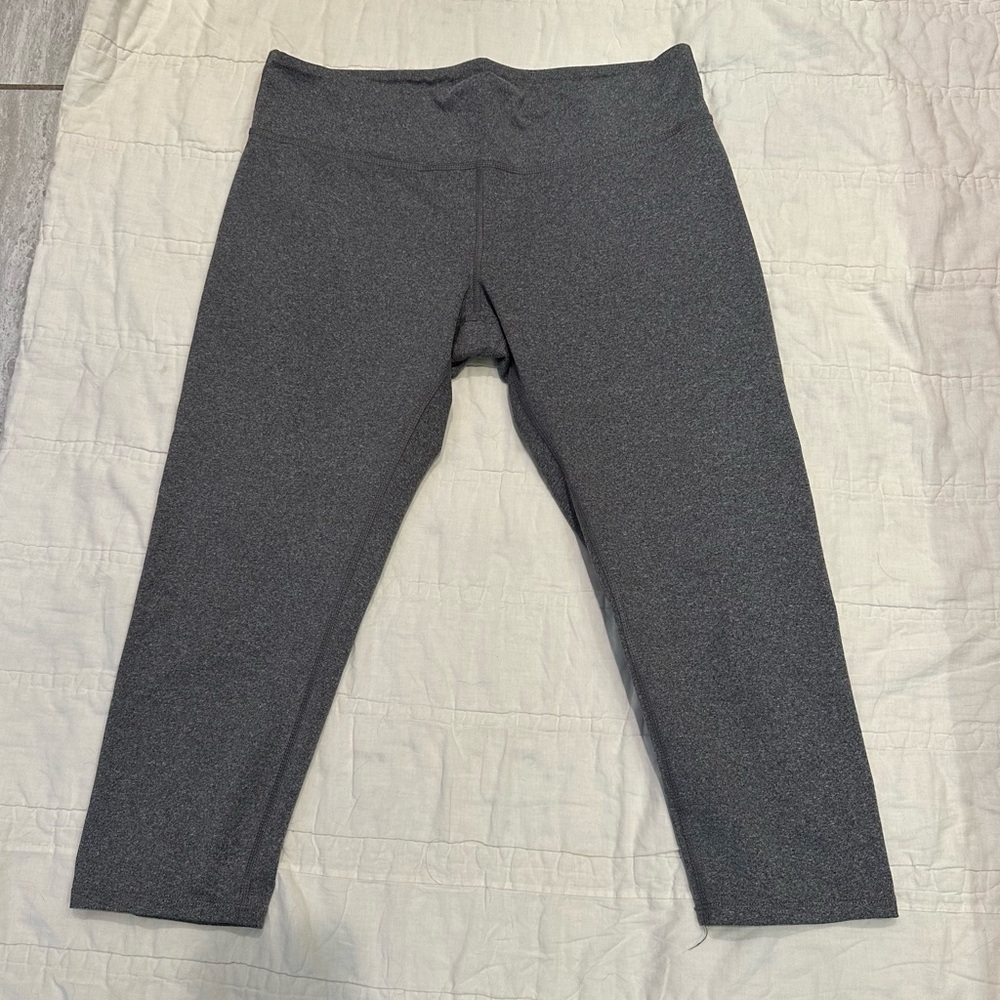 REI CO-OP CAPRI LEGGINGS